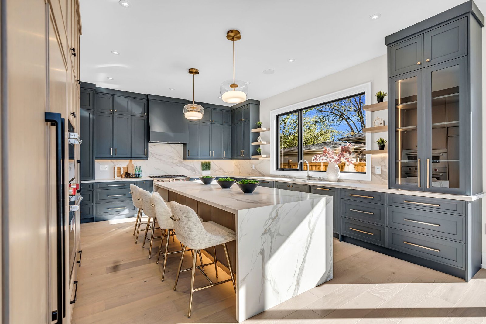 Oakville Residence — Kitchen